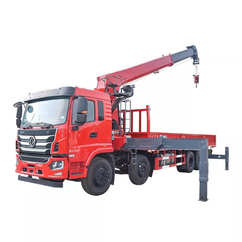 Semiremorcă cu macara montată pe camion cu fascicul drept